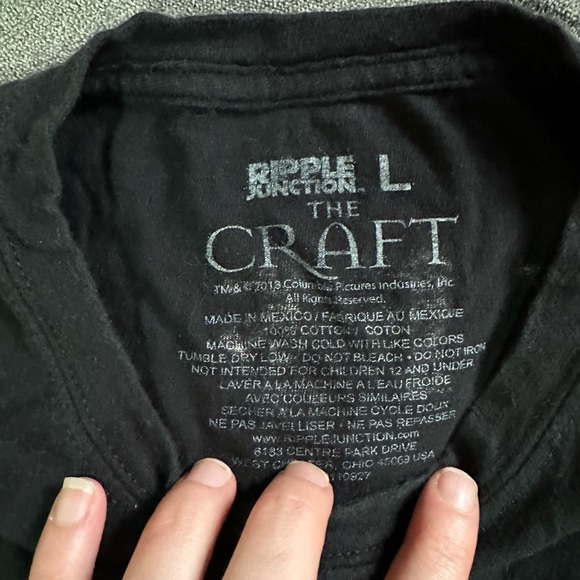 The Craft Light As A Feather Witch T Shirt - Picture 3 of 3